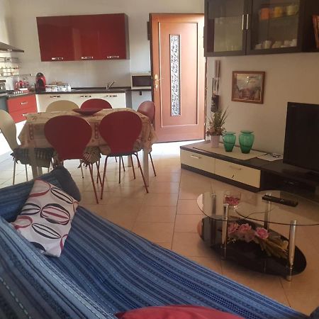 Apartamento Alma House Porto Torres Exterior foto