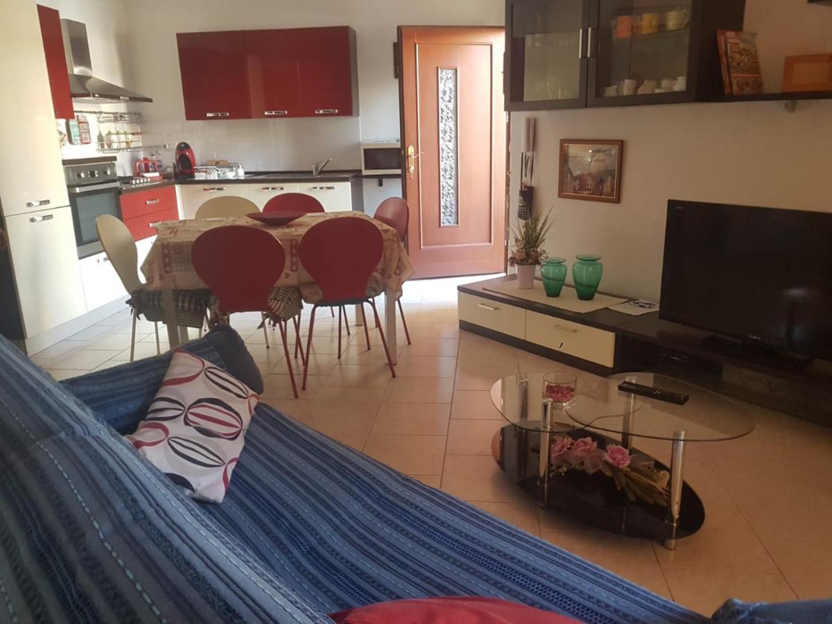 Apartamento Alma House Porto Torres Exterior foto