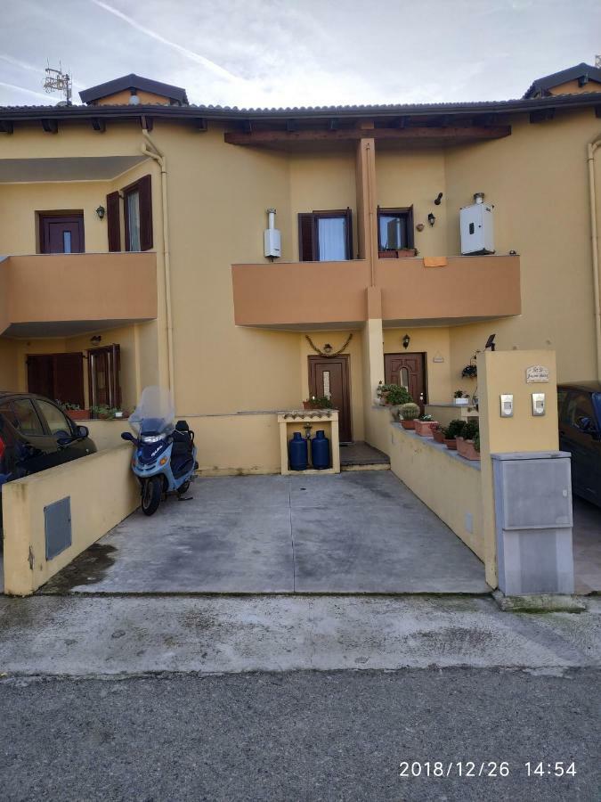 Apartamento Alma House Porto Torres Exterior foto